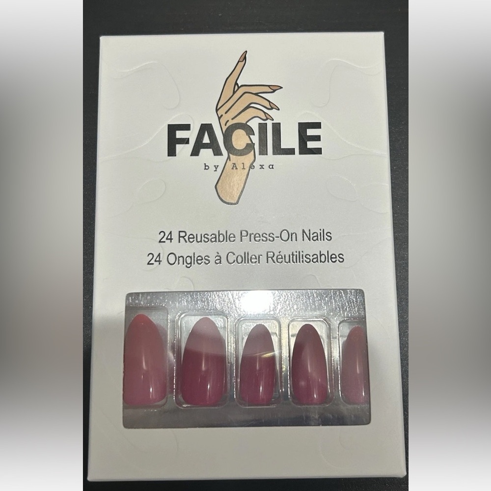 NIB Facile by Alexa Press-On Nail Kit in Dirty Shirley (Pink-to-Red Ombré)